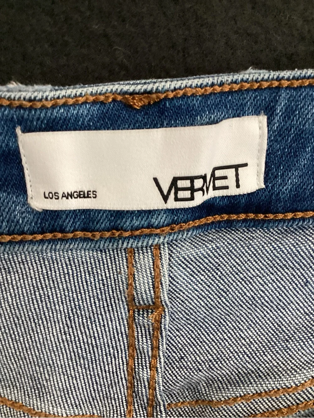 Vervet button fly Jean shorts size small